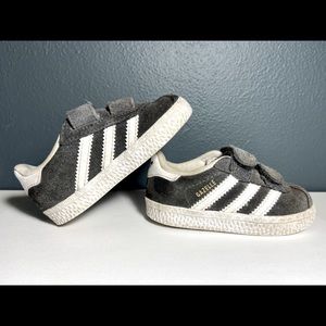adidas gazelle velcro toddler sneakers
